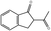 2-acetyl-2,3-dihydro-1H-inden-1-one Struktur