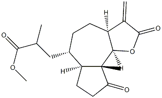 [[(3aS,6aβ,9bβ)-3,3aβ,4,5,6,6a,7,8,9a,9b-Decahydro-9aα-methyl-3-methylene-2,9-dioxoazuleno[4,5-b]furan-6α-yl]methyl]2-methylpropanoate Struktur