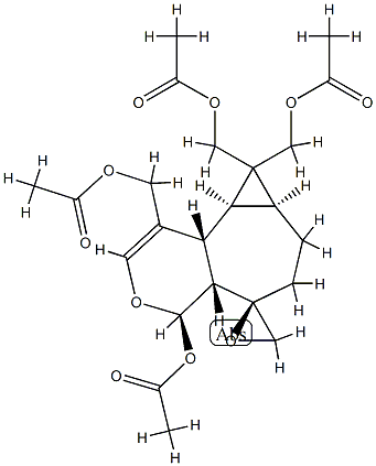 (4R,5R)-4-アセトキシ-1,8,8-トリス(アセトキシメチル)-4,4aα,6,7,7aβ,8,8aβ,8bα-オクタヒドロスピロ[5H-シクロプロパ[3,4]シクロヘプタ[1,2-c]ピラン-5,2'-オキシラン] 化学構造式