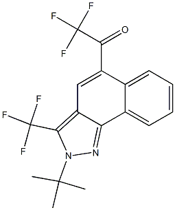 2-(tert-ブチル)-5-(トリフルオロアセチル)-3-(トリフルオロメチル)-2H-ベンゾ[g]インダゾール 化学構造式