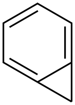 ビシクロ[4.1.0]ヘプタ-1,3,5-トリエン 化学構造式