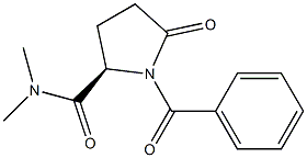 (2R)-1-ベンゾイル-N,N-ジメチル-5-オキソ-2-ピロリジンカルボアミド 化学構造式