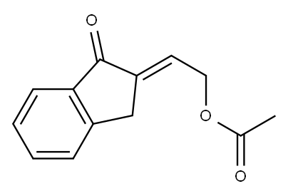 2-[(E)-2-アセチルオキシエチリデン]インダン-1-オン 化学構造式