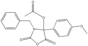 4-アセトキシ-3-ベンジル-4-(4-メトキシフェニル)オキサゾリジン-2,5-ジオン 化学構造式