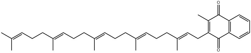 2-メチル-3-[(2E,6E,10E,14E)-3,7,11,15,19-ペンタメチル-2,6,10,14,18-イコサペンタエニル]-1,4-ナフタレンジオン 化学構造式