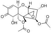 4β,15-ビス(アセチルオキシ)-12,13-エポキシ-3α,7α-ジヒドロキシトリコテカ-9-エン-8-オン 化学構造式