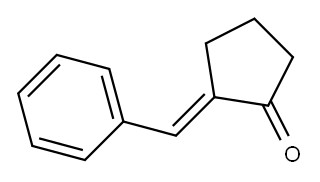 (E)-2-benzylidenecyclopentanone Struktur