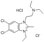 5,6-ジクロロ-3-[2-(ジエチルアミノ)エチル]-1-エチル-2-メチル-1H-ベンゾイミダゾール-3-イウム・クロリド・塩酸塩 化学構造式