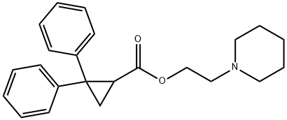 2,2-ジフェニルシクロプロパンカルボン酸2-(1-ピペリジニル)エチル 化学構造式