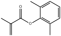 2,6-ジメチルフェニルメタクリラート 化学構造式