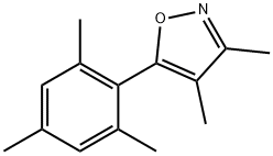 3,4-ジメチル-5-(2,4,6-トリメチルフェニル)イソオキサゾール 化学構造式