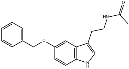 N-[2-(5-ベンジルオキシ-1H-インドール-3-イル)エチル]アセトアミド 化学構造式