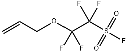 2-アリルオキシ-1,1,2,2-テトラフルオロエタンスルホニル=フルオリド 化学構造式