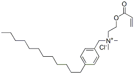 4-ドデシル-N,N-ジメチル-N-[2-[(1-オキソ-2-プロペニル)オキシ]エチル]ベンゼンメタンアミニウム・クロリド 化学構造式