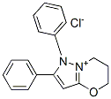 [6,7-ジヒドロ-1,2-ジフェニル-5H-ピラゾロ[5,1-b][1,3]オキサジン]-1-イウム・クロリド 化学構造式