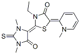 3-エチル-2-(1,3-ジメチル-5-オキソ-2-チオキソイミダゾリジン-4-イリデン)-5-[1-メチルピリジン-2(1H)-イリデン]-4-チアゾリジノン 化学構造式