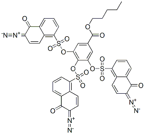 pentyl 3,4,5-tris[[(6-diazo-5,6-dihydro-5-oxo-1-naphthyl)sulphonyl]oxy]benzoate 结构式