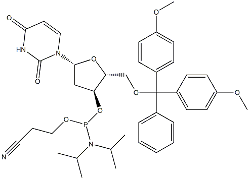 5'-O-(4,4'-二甲氧基三苯甲基)-2'-脱氧尿苷-3'-O-[O-(2-氰基乙基)-N,N'-二异丙基亚磷酰胺] 结构式