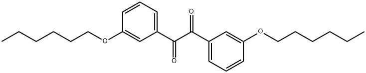 1,2-bis(3-(hexyloxy)phenyl)ethane-1,2-dione 化学構造式