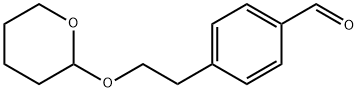 4 - (2 - ((Tetrahydro - 2H - pyran - 2 - yl)oxy)ethyl)benzaldehyde Struktur
