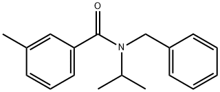 N-ベンジル-N-イソプロピル-3-メチルベンズアミド 化学構造式