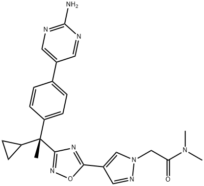 N,N-ジメチル-4-[3-[(R)-1-シクロプロピル-1-[4-(2-アミノ-5-ピリミジニル)フェニル]エチル]-1,2,4-オキサジアゾール-5-イル]-1H-ピラゾール-1-アセトアミド 化学構造式
