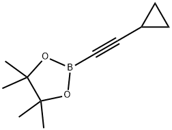 2-(2-cyclopropylethynyl)-4,4,5,5-tetramethyl -1,3,2-dioxaborolane Struktur