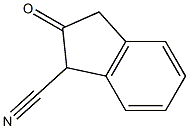 2-oxo-2,3-dihydro-1H-indene-1-carbonitrile Struktur