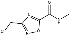 3-(クロロメチル)-N-メチル-1,2,4-オキサジアゾール-5-カルボキサミド 化学構造式