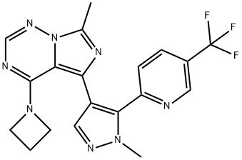 4-(azetidin-1-yl)-7-methyl-5-{1-methyl-5-[5-(trifluoromethyl)pyridin-2-yl]-1H-pyrazol-4-yl}imidazo[5,1-f][1,2,4]triazine Struktur