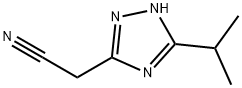 2-[5-(丙-2-基)-4H-1,2,4-三唑-3-基]乙腈, 168260-22-8, 结构式