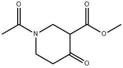 1-アセチル-4-オキソピペリジン-3-カルボン酸メチル 化学構造式