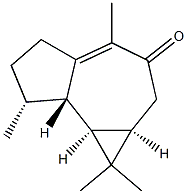 (1aR)-1,1aβ,2,5,6,7,7aα,7bβ-オクタヒドロ-1,1,4,7β-テトラメチル-3H-シクロプロパ[e]アズレン-3-オン 化学構造式