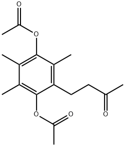 4-[2,5-ビス(アセチルオキシ)-3,4,6-トリメチルフェニル]-2-ブタノン 化学構造式