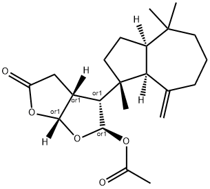 (5R)-5β-Acetoxy-4α-[[(3aα,8aα)-decahydro-1,4,4-trimethyl-8-methyleneazulen]-1α-yl]tetrahydrofuro[2,3-b]furan-2(3H)-one Struktur