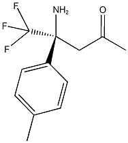 (4S)-4-amino-5,5,5-trifluoro-4-(4-methylphenyl)pentan-2-one Struktur