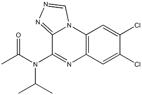 4-(N-アセチルイソプロピルアミノ)-7,8-ジクロロ[1,2,4]トリアゾロ[4,3-a]キノキサリン 化学構造式