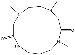 4,7,10-トリメチル-1,4,7,10-テトラアザシクロトリデカン-2,9-ジオン 化学構造式