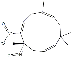 (1S,2E,5E,9E)-1-ニトロソ-2-ニトロ-1,5,8,8-テトラメチル-2,5,9-シクロウンデカトリエン 化学構造式