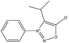 4-イソプロピル-3-フェニルシドノン 化学構造式