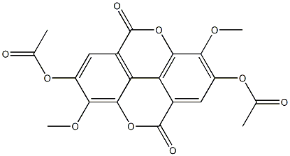 2,7-ジアセトキシ-3,8-ジメトキシ[1]ベンゾピラノ[5,4,3-cde][1]ベンゾピラン-5,10-ジオン 化学構造式