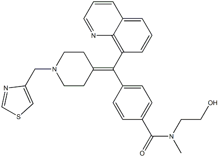 N-(2-hydroxyethyl)-N-methyl-4-[(quinolin-8-yl)({1-[(1,3-thiazol-4-yl)methyl]piperidin-4-ylidene})methyl]benzamide Struktur