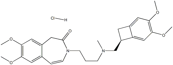 3-[3-({[(7S)-3,4-dimethoxybicyclo[4.2.0]octa-1,3,5-trien-7-yl]methyl}(methyl)amino)propyl]-7,8-dimethoxy-1,3-dihydro-2H-3-benzazepin-2-one hydrochloride Struktur