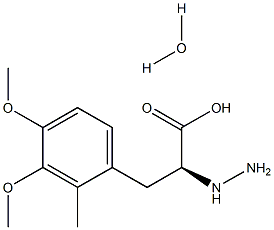 (2S)-3-(3,4-DIMETHOXY-2-METHYLPHENYL)-2-HYDRAZINOPROPANOIC ACID MONOHYDRATE Struktur