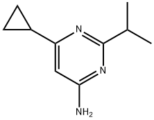 6-cyclopropyl-2-(propan-2-yl)pyrimidin-4-amine Struktur