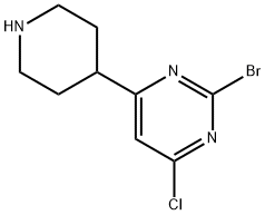 2-Bromo-4-chloro-6-(piperidin-4-yl)pyrimidine 结构式