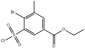 乙基 4-溴-3-(氯磺酰)-5-甲基苯酸盐, 1567126-27-5, 结构式