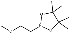 2-(2-methoxyethyl)-4,4,5,5-tetramethyl-1,3,2-dioxaborolane Structure