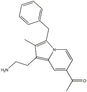 7-アセチル-3-ベンジル-2-メチルインドリジン-1-エタンアミン 化学構造式
