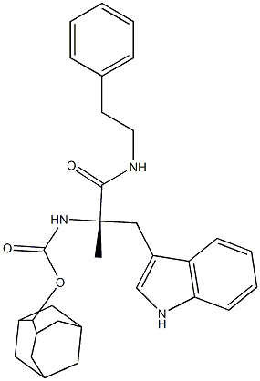 (S)-1-[(1H-インドール-3-イル)メチル]-1-メチル-2-オキソ-2-[(2-フェニルエチル)アミノ]エチルカルバミド酸トリシクロ[3.3.1.13,7]デカン-2-イル 化学構造式